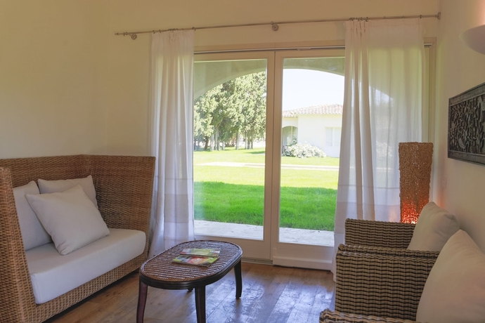 Imagen de la habitación del Hotel Tarthes. Foto 13