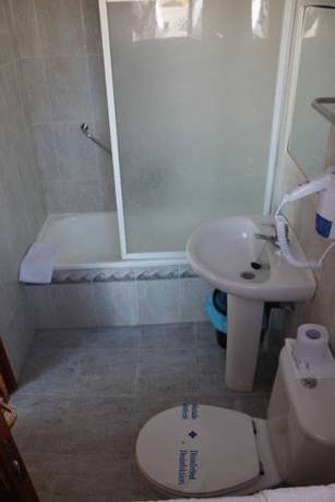 Imagen de la habitación del Hotel Tarull. Foto 5