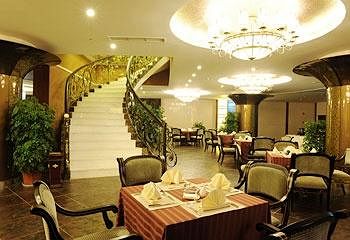 Imagen del bar/restaurante del Hotel Tashi Choten - Lhasa. Foto 9