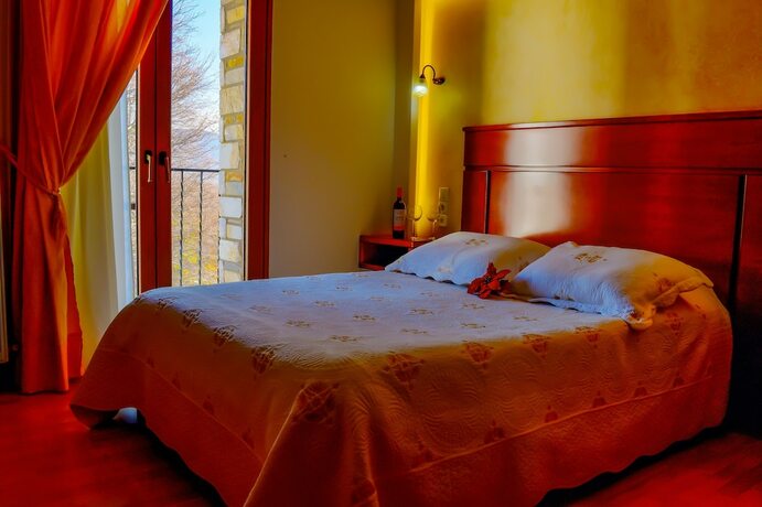 Imagen general del Hotel Tasia. Foto 7