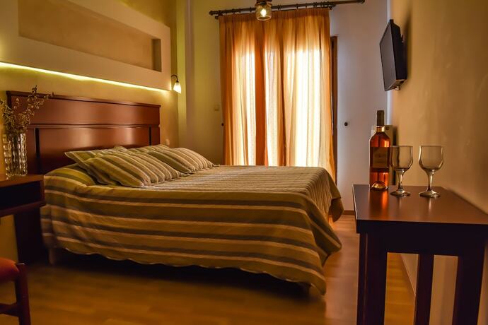 Imagen general del Hotel Tasia. Foto 10