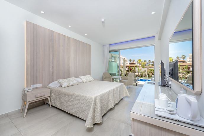 Imagen de la habitación del Hotel Tasia Maris Beach and Spa - Adults Only. Foto 11