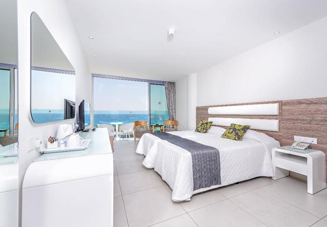 Imagen de la habitación del Hotel Tasia Maris Sands. Foto 7