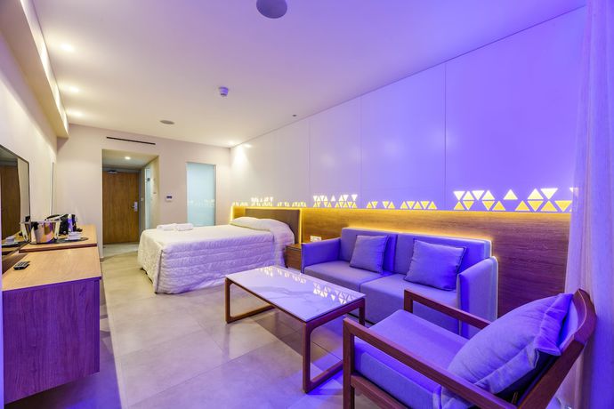 Imagen de la habitación del Hotel Tasia Maris Seasons - Adults Only. Foto 10