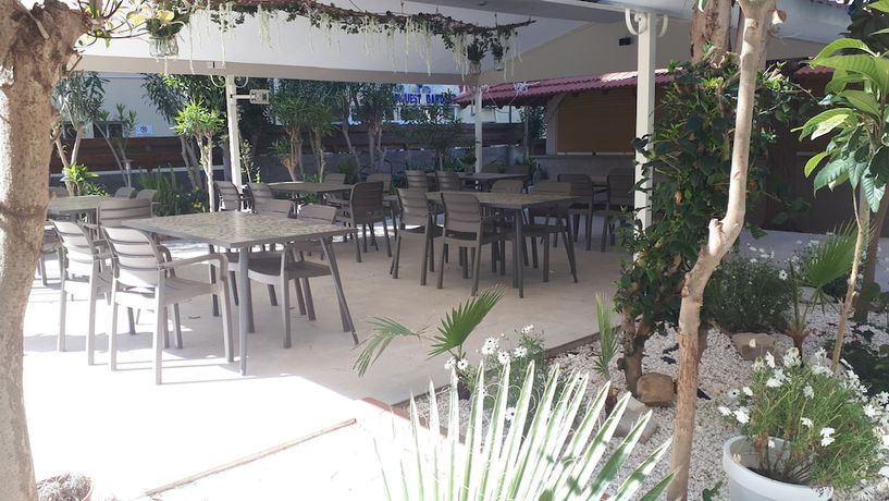 Imagen del bar/restaurante del Hotel Tasiana Apartments Complex. Foto 4