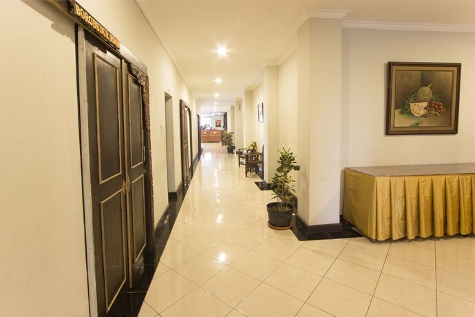 Imagen de los interiores del Hotel Tasik Jogja. Foto 10