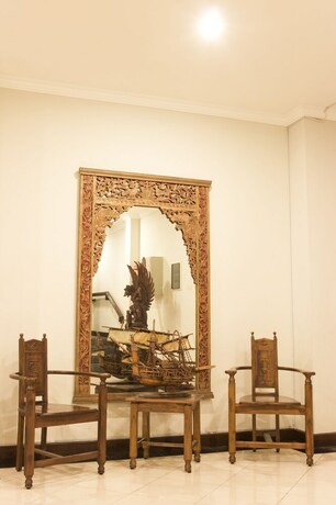 Imagen de los interiores del Hotel Tasik Jogja. Foto 11