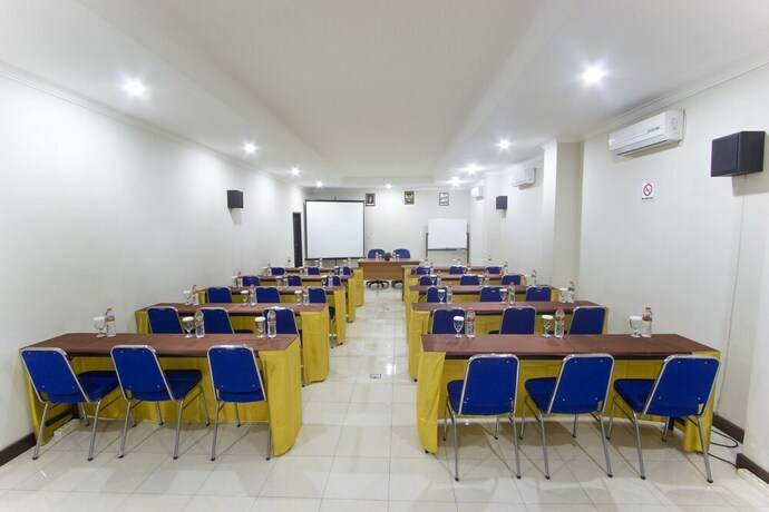 Imagen de los interiores del Hotel Tasik Jogja. Foto 16