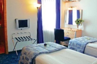 Imagen de la habitación del Hotel Taslik. Foto 4