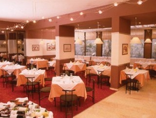 Imagen del bar/restaurante del Hotel Taslik. Foto 3