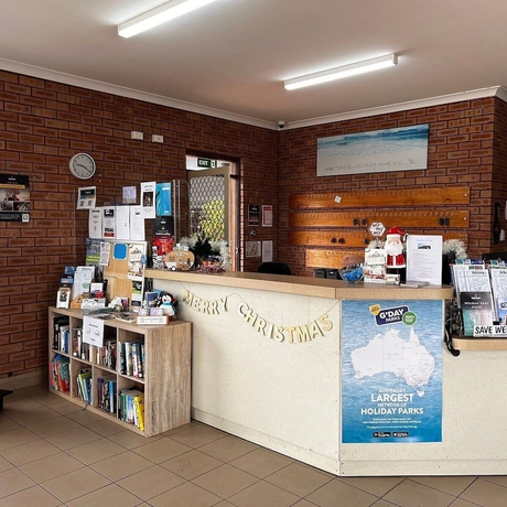 Imagen de los interiores del Hotel Tasman Holiday Parks &ndash; Denham Seaside. Foto 16