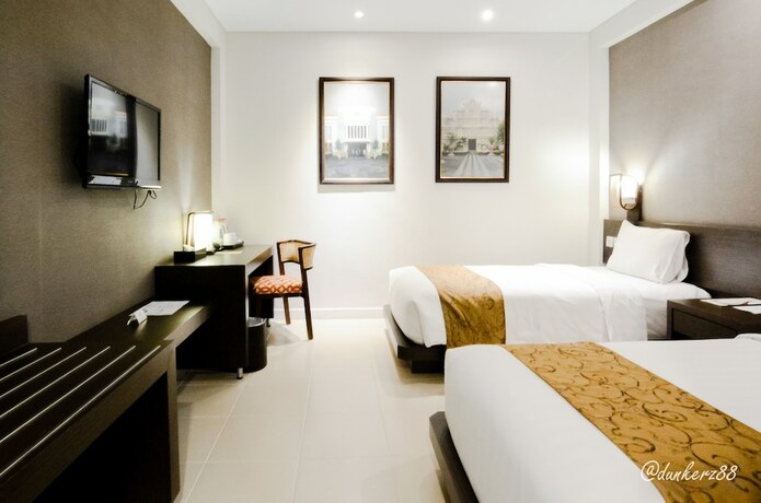 Imagen de la habitación del Hotel Tasneem Convention Yogyakarta. Foto 19