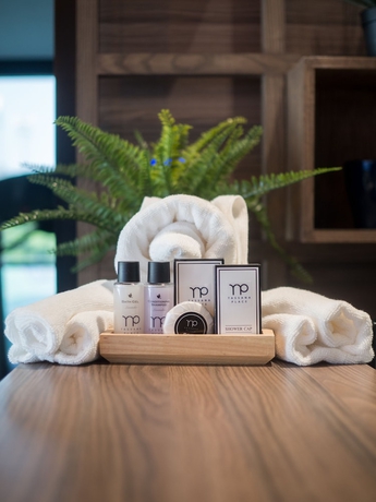 Imagen de la habitación del Hotel Tassana Place. Foto 17