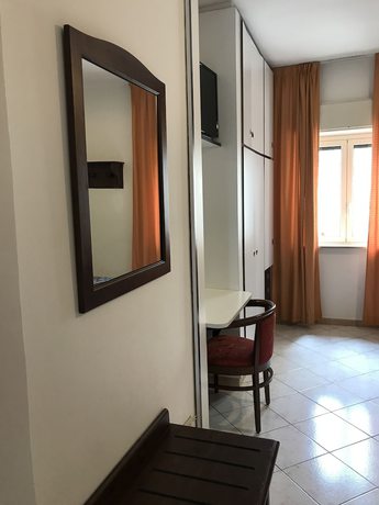 Imagen de la habitación del Hotel Tasso. Foto 9