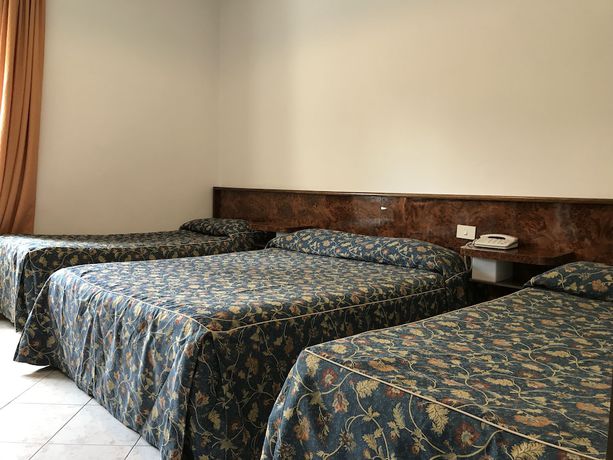 Imagen de la habitación del Hotel Tasso. Foto 15