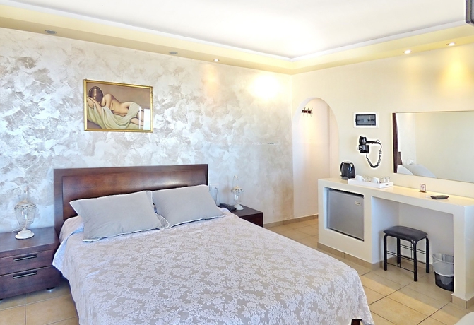 Imagen de la habitación del Hotel Tataki. Foto 6