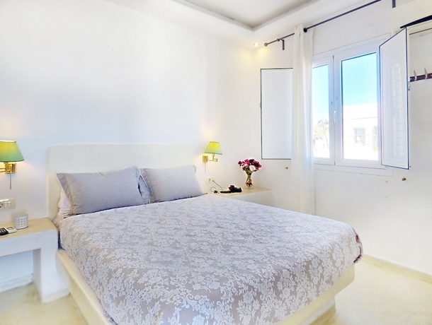 Imagen de la habitación del Hotel Tataki. Foto 11