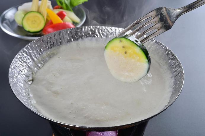 Imagen del bar/restaurante del Hotel Tateyama Resort. Foto 5