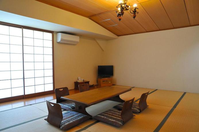Imagen de la habitación del Hotel Tateyama Resort. Foto 9