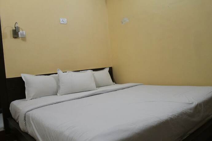 Imagen de la habitación del Hotel Tathagat. Foto 18