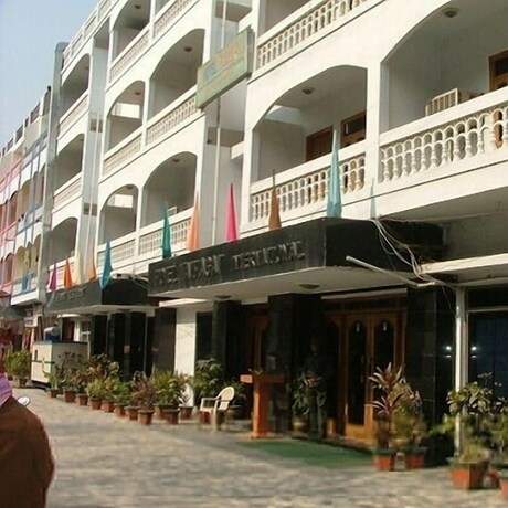 Imagen de la habitación del Hotel Tathagat. Foto 20
