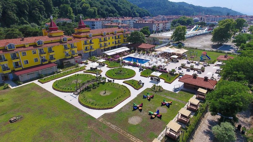 Imagen general del Hotel Tatilya Resort. Foto 2