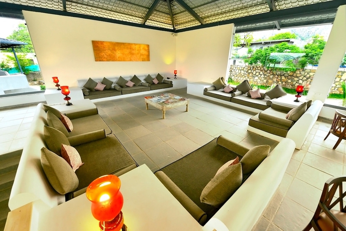 Imagen de los interiores del Hotel Tatsaraasa Resort and Spa Udaipur. Foto 16