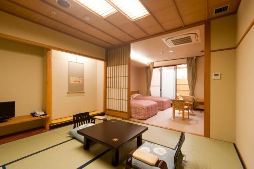 Imagen de la habitación del Hotel Tatsunokuchi Onsen Tagawa Ryusenkaku. Foto 9