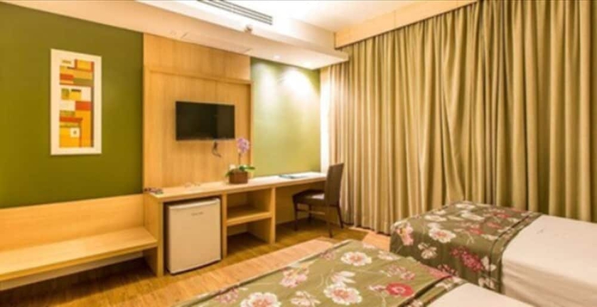 Imagen de la habitación del Hotel Tau&aacute; Resort & Convention Atibaia. Foto 5