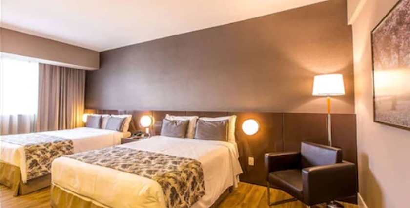 Imagen de la habitación del Hotel Tau&aacute; Resort & Convention Atibaia. Foto 6