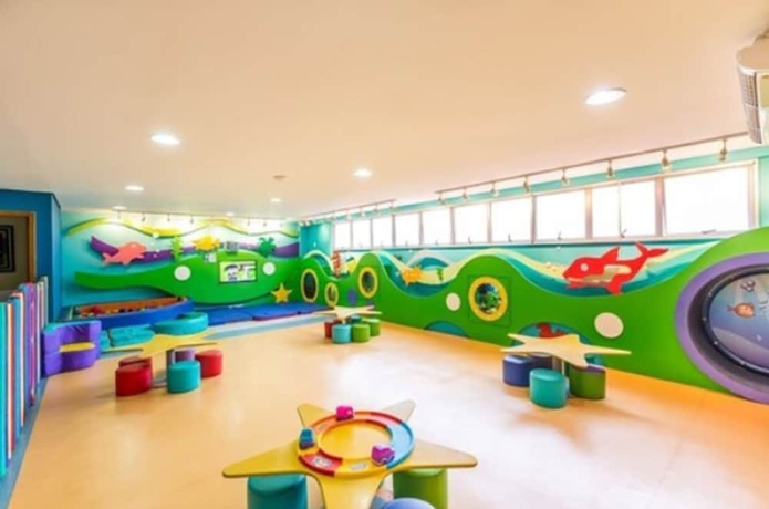 Imagen de los interiores del Hotel Tau&aacute; Resort & Convention Atibaia. Foto 14