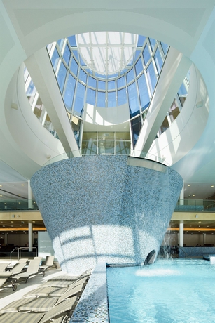 Imagen de la piscina del Hotel Tauern Spa Zell Am See - Kaprun. Foto 19