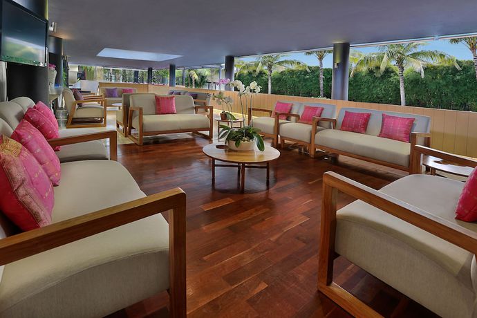 Imagen del bar/restaurante del Hotel Taum Resort Bali. Foto 2