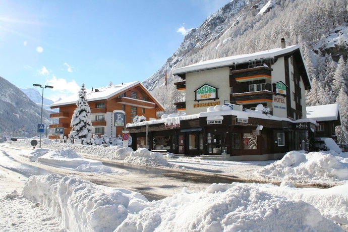 Imagen general del Hotel Täscherhof, Tasch. Foto 1