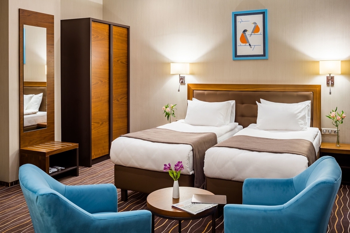 Imagen de la habitación del Hotel Taurus City. Foto 10