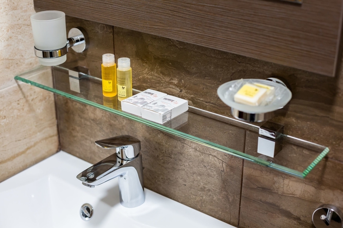 Imagen de la habitación del Hotel Taurus City. Foto 18