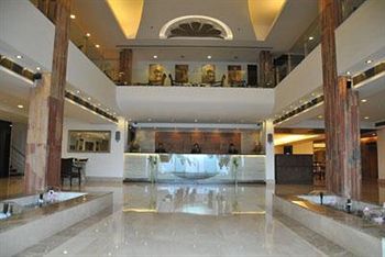 Imagen de los interiores del Hotel Taurus Sarovar Portico. Foto 12