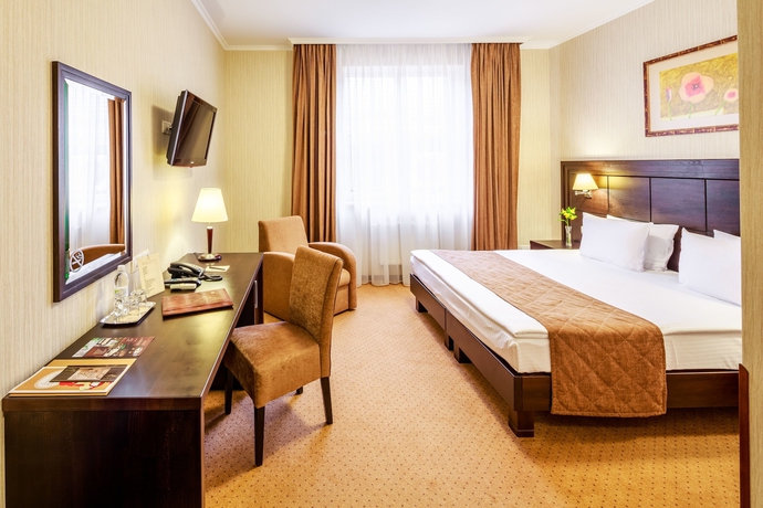 Imagen de los interiores del Hotel Taurus and Spa. Foto 18