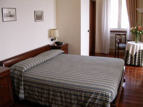 Imagen de la habitación del Hotel Taverna Bleu. Foto 5