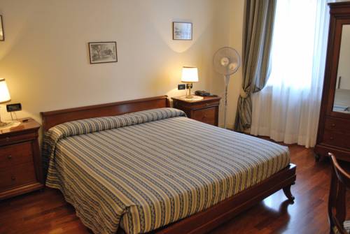 Imagen general del Hotel Taverna Bleu. Foto 2