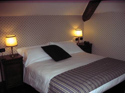 Imagen de la habitación del Hotel Taverna Bleu. Foto 12