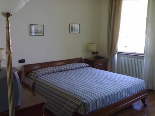 Imagen de la habitación del Hotel Taverna Bleu. Foto 16