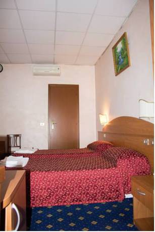 Imagen de la habitación del Hotel Taverna Dantesca. Foto 5