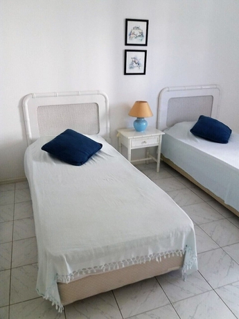 Imagen de la habitación del Hotel Tavira Garden. Foto 6