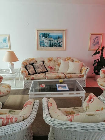 Imagen de la habitación del Hotel Tavira Garden. Foto 8