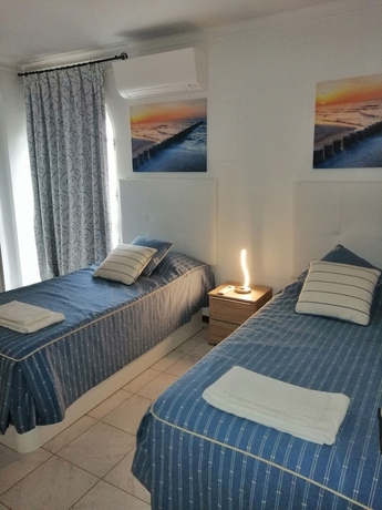 Imagen de la habitación del Hotel Tavira Garden. Foto 17