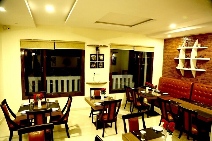 Imagen del bar/restaurante del Hotel Tavisha Kanatal Hills Chamba. Foto 21