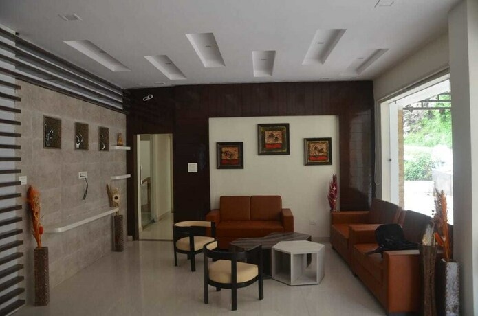 Imagen de los interiores del Hotel Tavisha Kanatal Hills Chamba. Foto 32