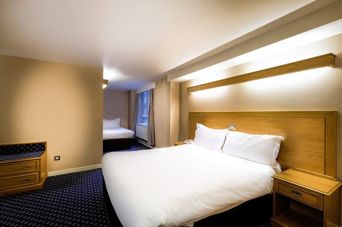 Imagen de la habitación del Hotel Tavistock. Foto 16