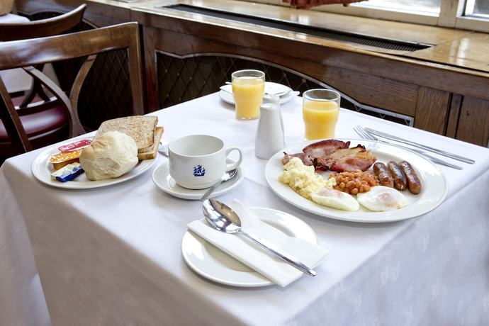 Imagen del bar/restaurante del Hotel Tavistock. Foto 8